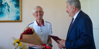 Поздравили с 75-летием Усова Александра Алексеевича — инструктора-методиста по физической культуре и спорту администрации Каратабанского сельского поселения, почётного гражданина Еткульского района! - Еткульский район